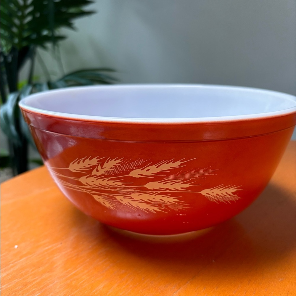 Pyrex vintage Autumn harvest wheat bowl